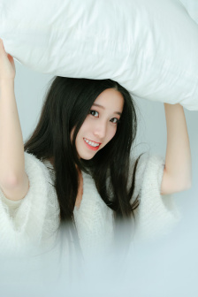 美丽的姑娘播放视频
